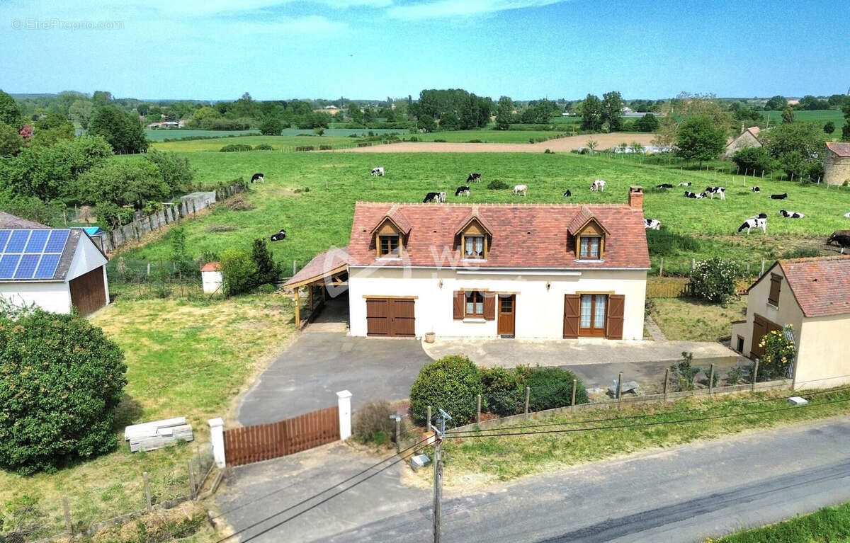 Maison à LAIGNE-EN-BELIN