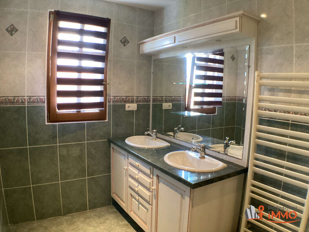 Maison à LA TOURETTE