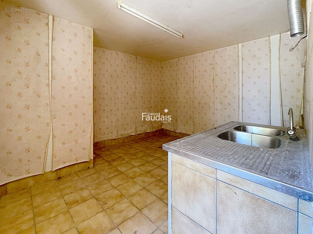 Maison 243 m² à Montpinchon  - photo 9