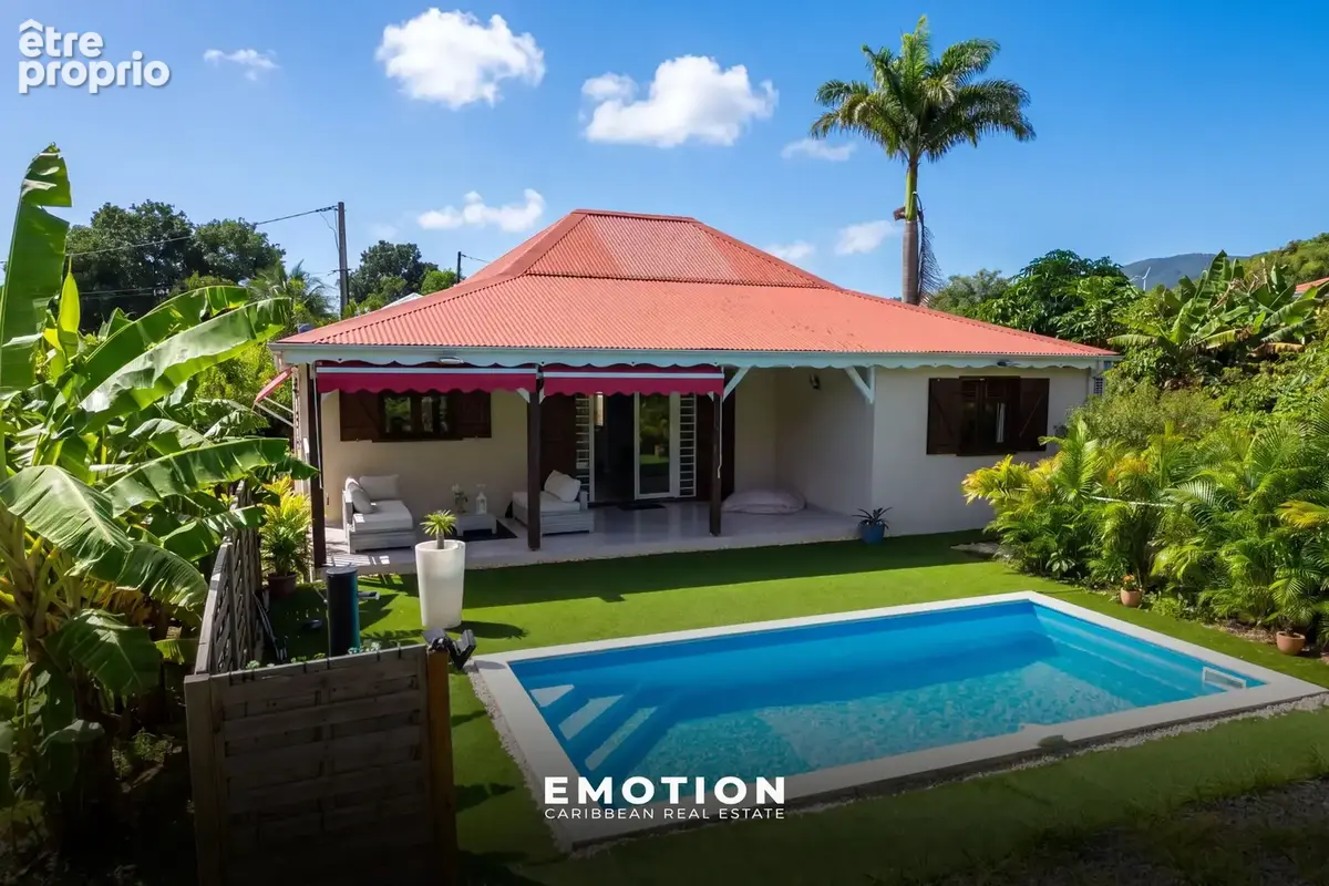 Photo Maison à Sainte-Rose au prix de 490 000€
