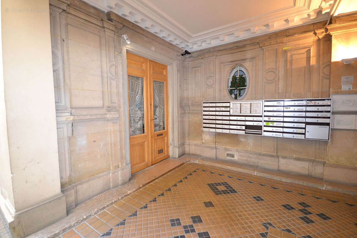 Appartement à PARIS-9E