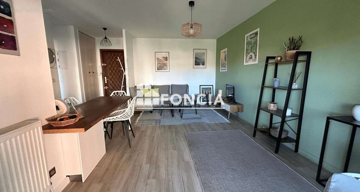 Appartement à HYERES