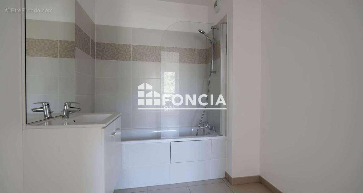 Appartement à DAMMARIE-LES-LYS