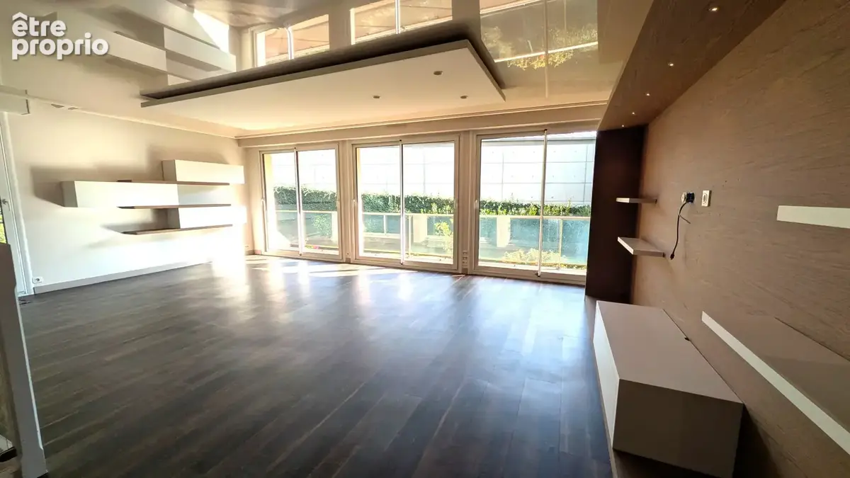 Achat-vente laval appartement  de 180 m² quartier gare - centre ville - photo 8