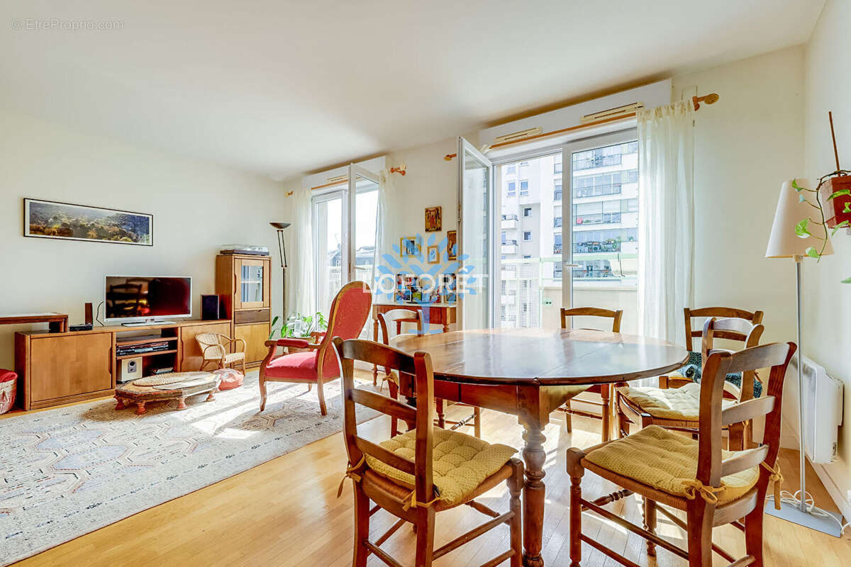 Appartement à PARIS-20E
