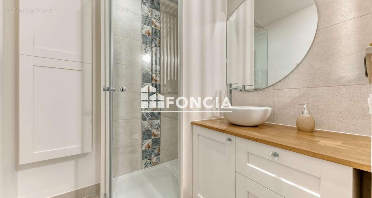 Appartement à BRON
