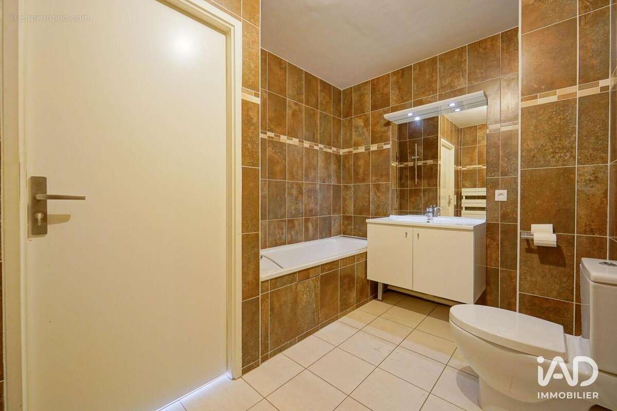 Photo 4 - Appartement à PARIS-20E