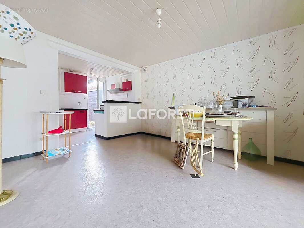 Labouheyre Maison de 55 m² - Centre du village - photo 2