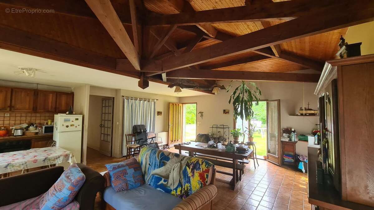 Maison à PEUJARD