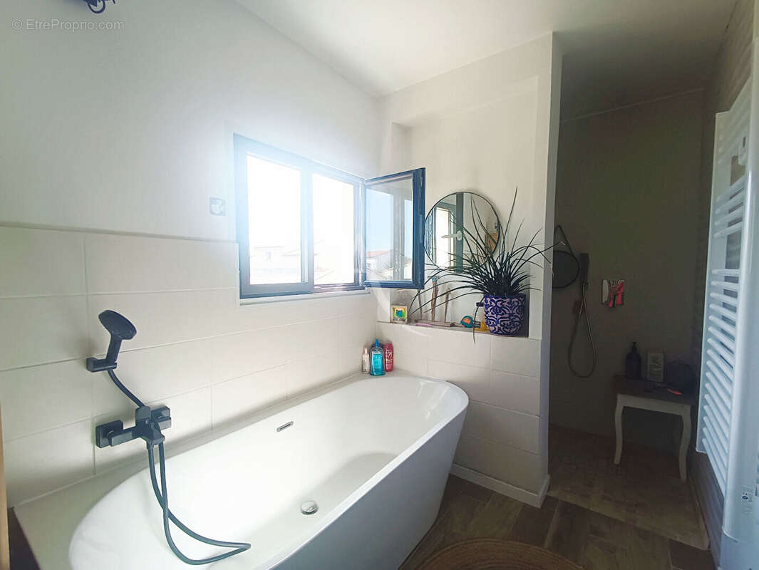 Maison à FRONTIGNAN