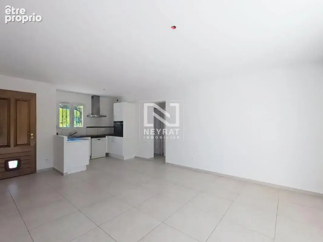 Montauroux - Maison mitoyenne - 450m² de jardin - photo 7