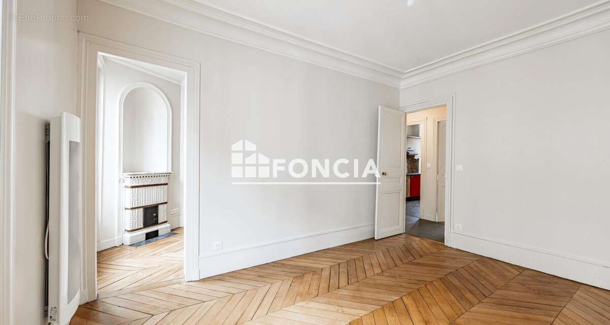 Appartement à PARIS-15E