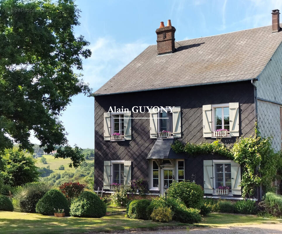 Maison à CORMEILLES