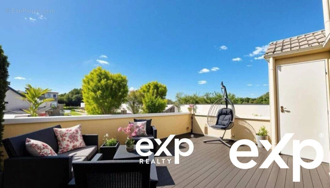 Appartement à BAILLY-ROMAINVILLIERS