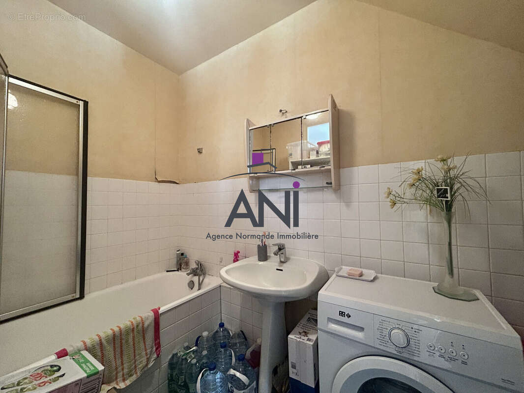 Maison 64 m² à Greges  - photo 4