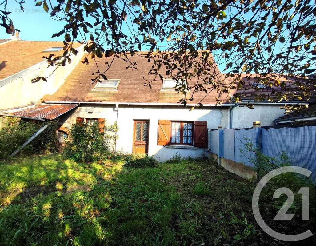 Maison à SAINT-LAURENT-L&#039;ABBAYE