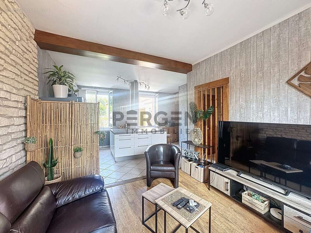 Maison à CHARLEVILLE-MEZIERES