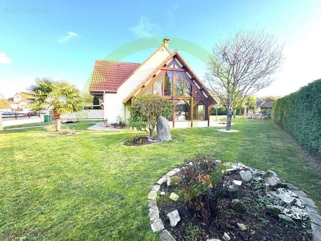 Maison à LA FERTE-ALAIS