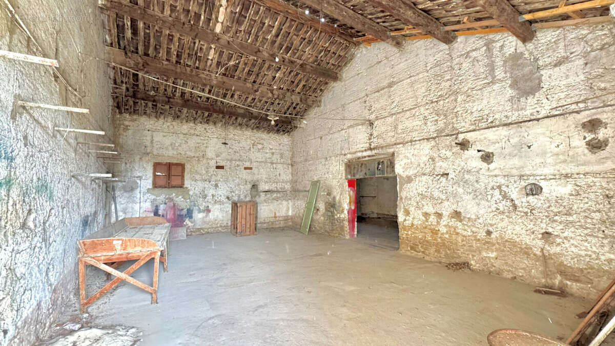 Maison à ALTHEN-DES-PALUDS