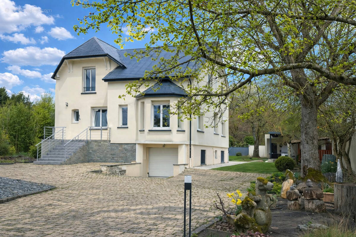 Maison à MILLY-LA-FORET