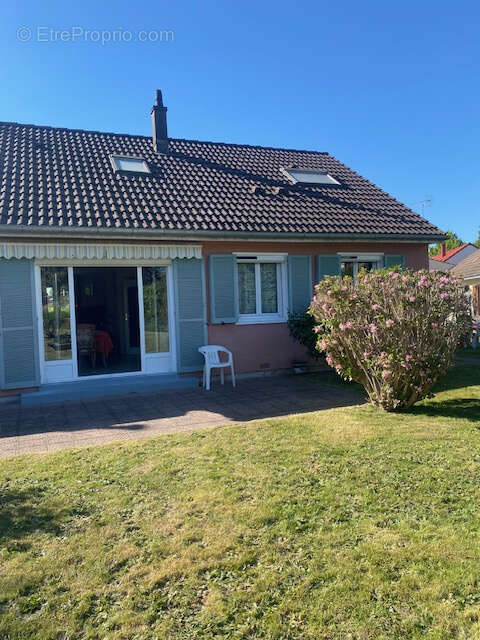Maison à MOISSY-CRAMAYEL