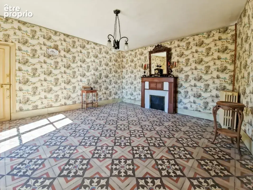 Maison ancienne à fort potentiel – Centre-bourg dynamique  - photo 2