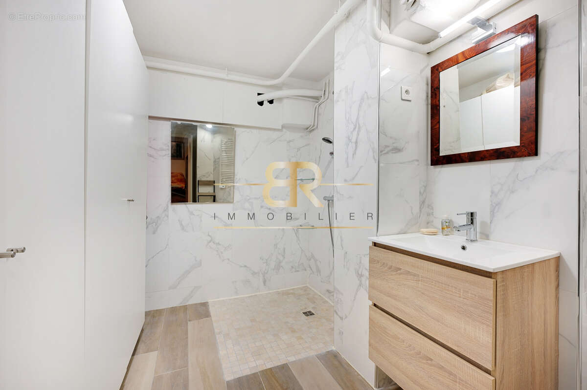 Maison à NEUILLY-SUR-SEINE