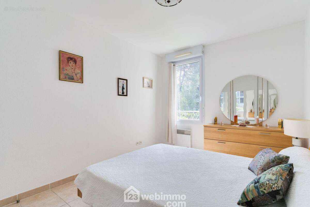 Appartement 72 m² à Marseille-9e  - photo 233