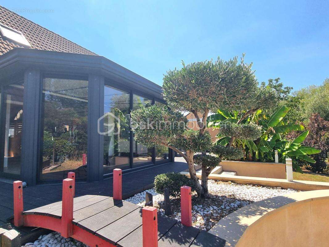 Maison lumineuse_ 3 chambres _ garage et jardin !!! - photo 2