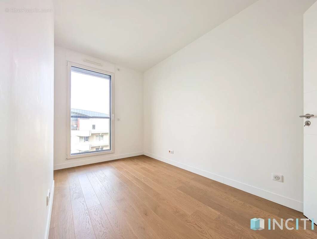 Appartement à ISSY-LES-MOULINEAUX