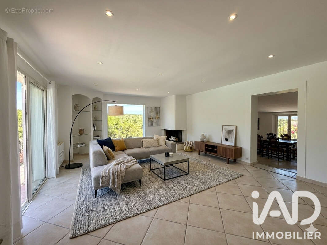 Photo 4 - Maison à FREJUS