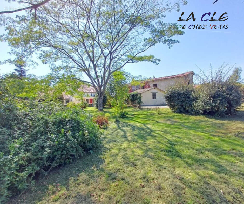 Maison à SAINT-LAURS