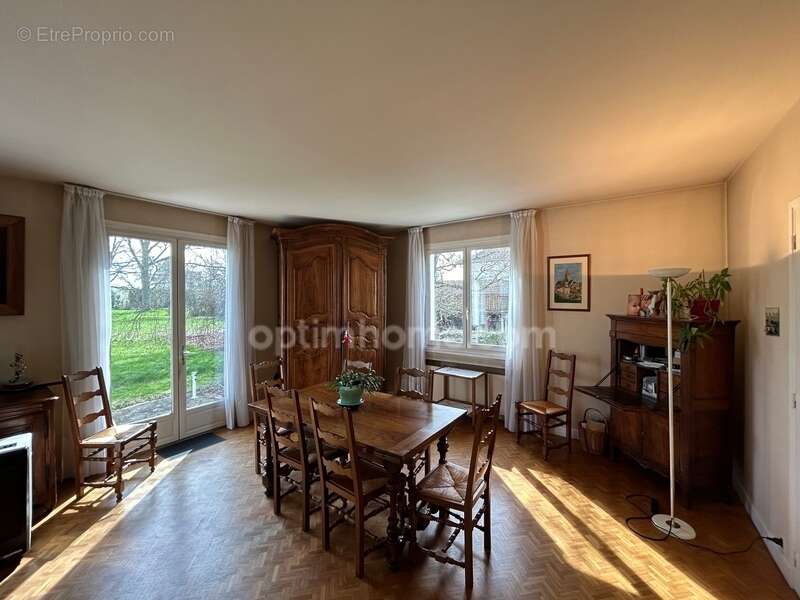 Maison à CHATEAUPONSAC