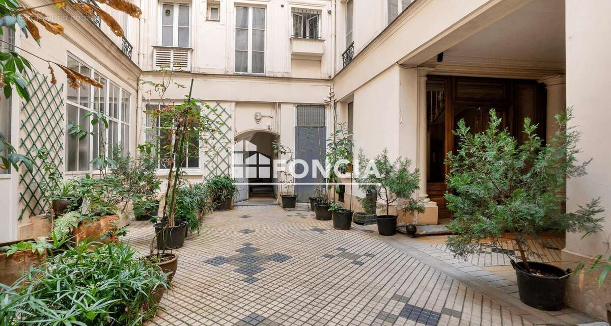 Lumineuse chambre avec douche rue la fayette - photo 8
