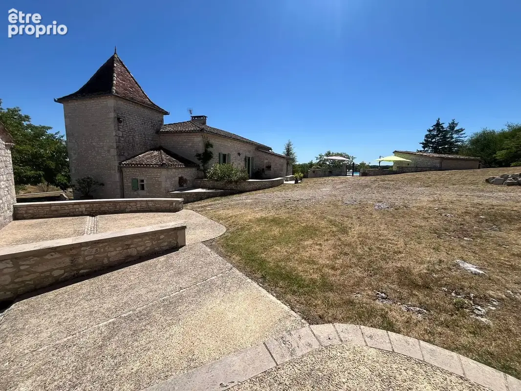 Très belle propriété à vendre dans le sud du Lot sur les hauteurs avec une superbe vue - photo 38