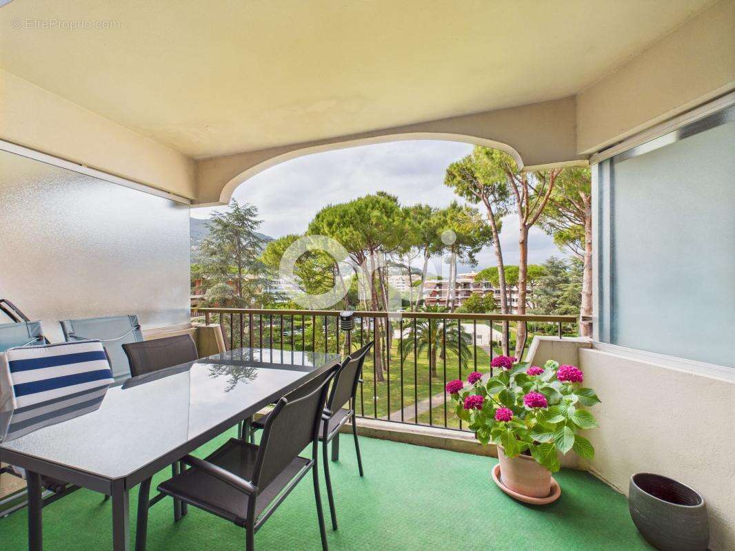 Appartement à MANDELIEU-LA-NAPOULE