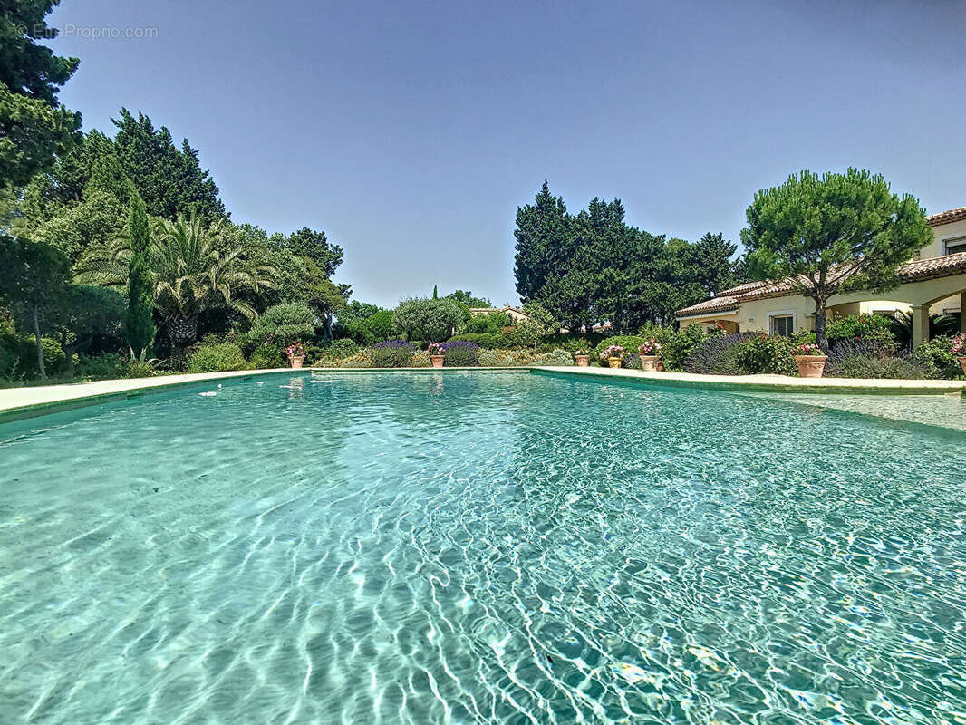 Maison à ROCHEFORT-DU-GARD