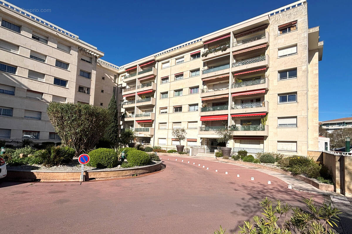 Appartement à MARSEILLE-8E