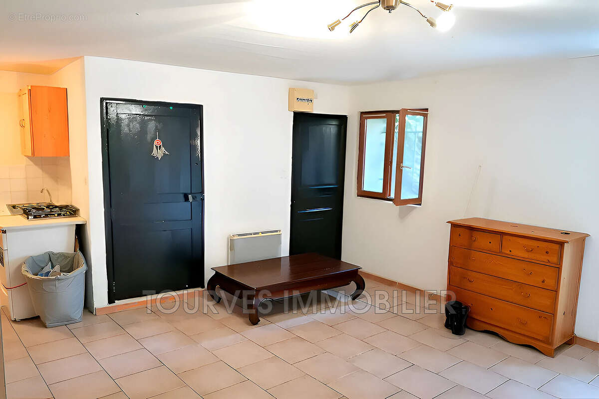 Appartement à TOURVES