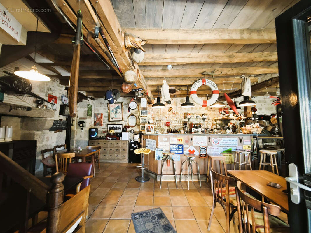 Commerce à SAINT-ESTEPHE