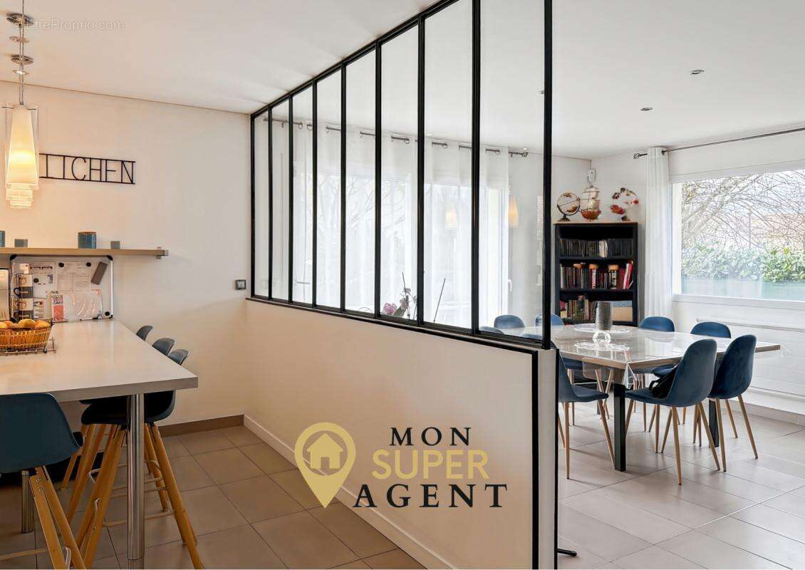 Maison à VERT-SAINT-DENIS
