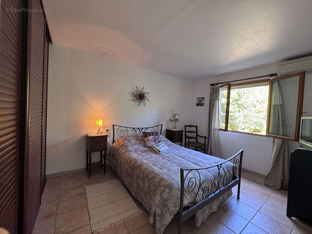 Maison à LA BATIE-ROLLAND