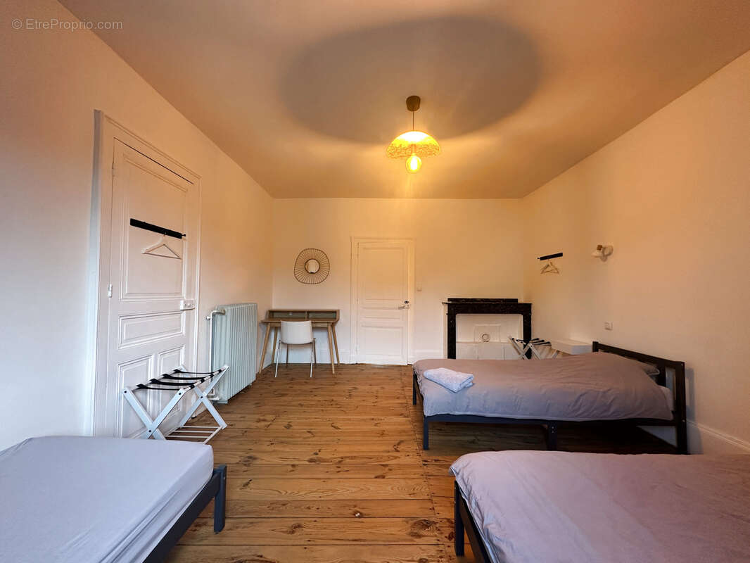 Maison à DECAZEVILLE