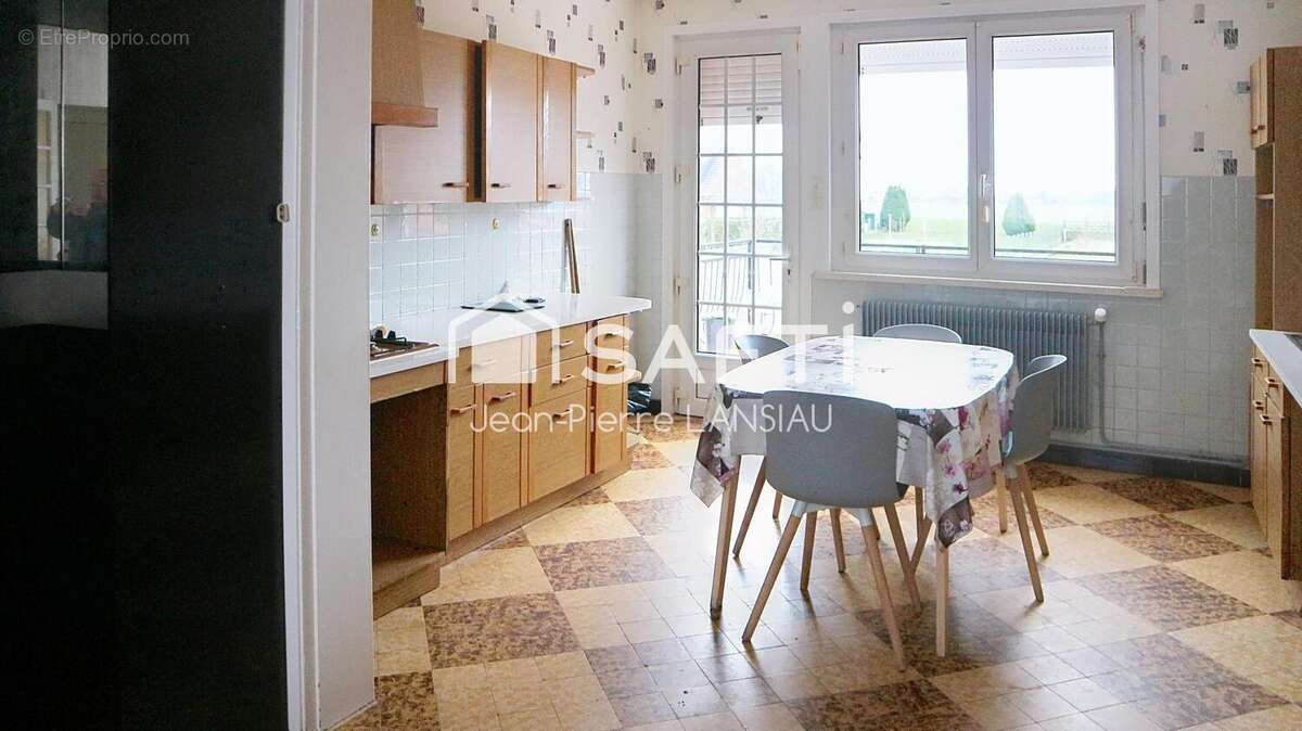 Maison 104 m² à Vitry-En-Artois  - photo 4