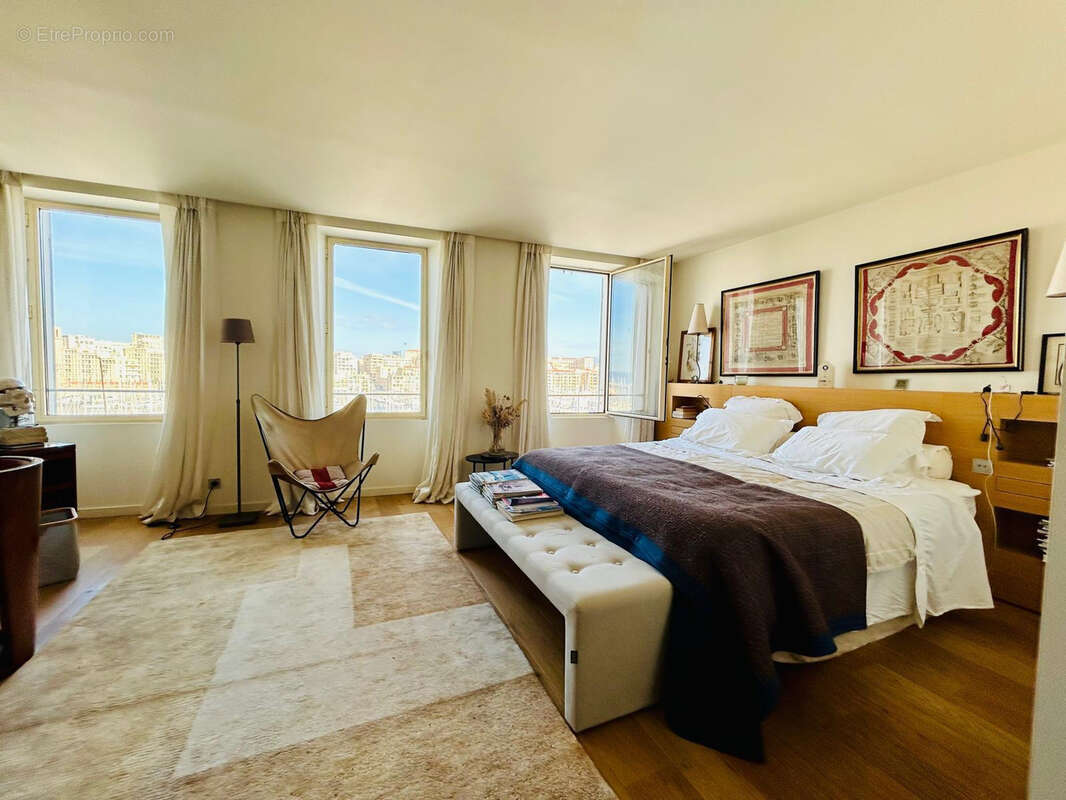 Appartement à MARSEILLE-7E
