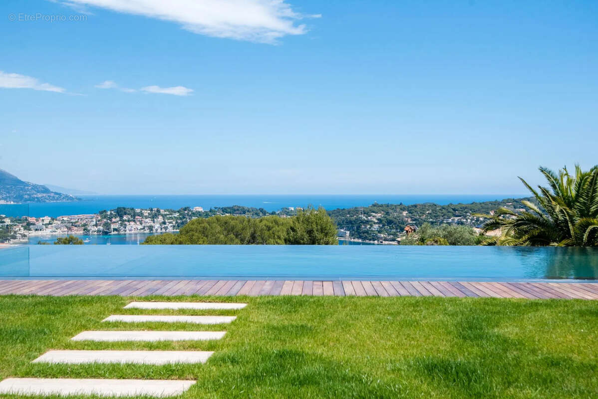 Maison 430 m² à Nice  - photo 2