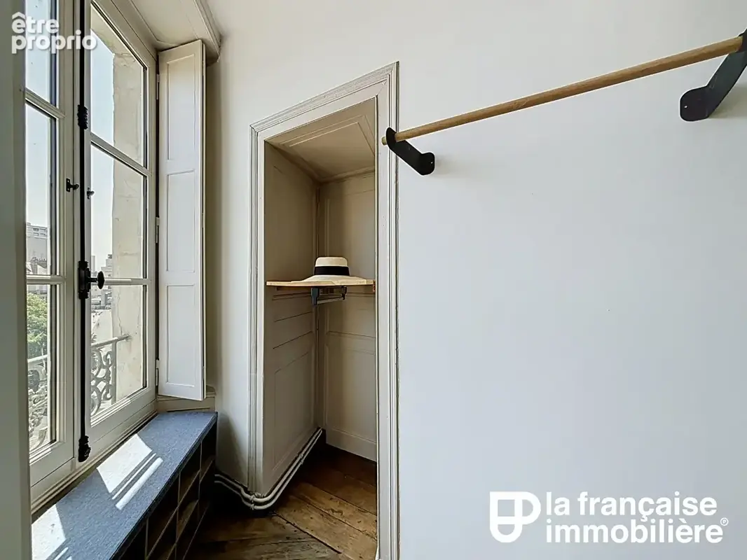 Appartement Rennes - Centre-ville - Les Halles -  5 pièces - 100.19 m² - Grenier - Ascenseur - exposition Sud-Ouest - garage en  - photo 8