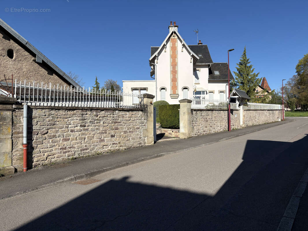 Maison à LUXEUIL-LES-BAINS