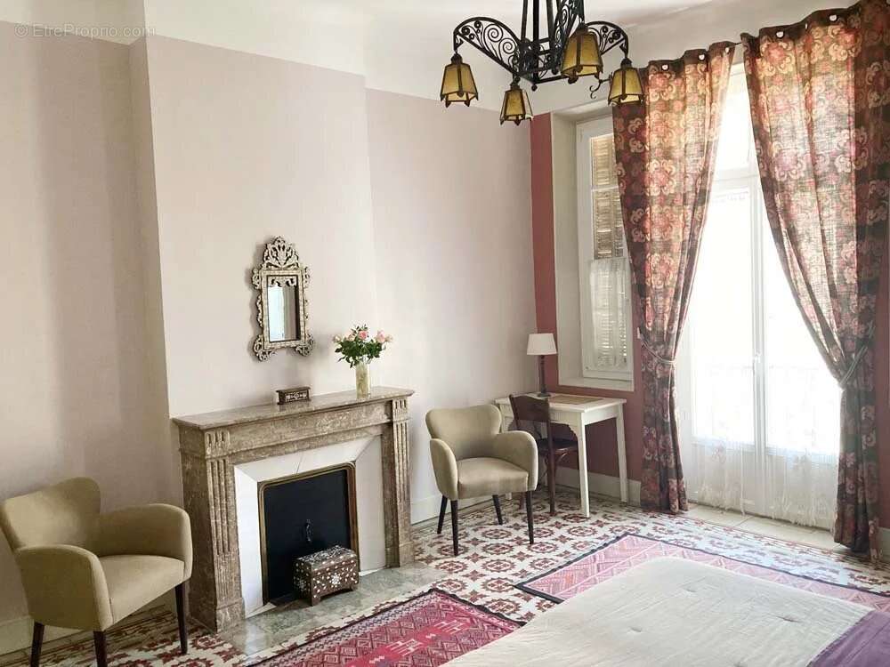 Avignon Intra-Muros, au calme...Maison de caractère - photo 13