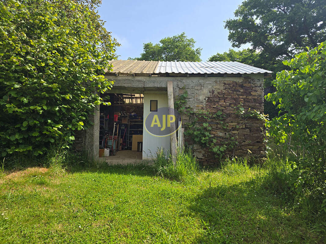 Maison à AVESSAC